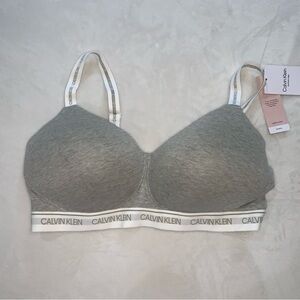 Calvin Klein bra‎ bralette moulded cups size 1XL grey white new with tags